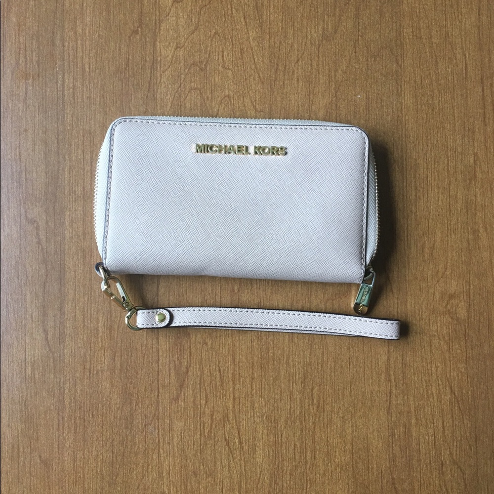Michael Kors wristlet